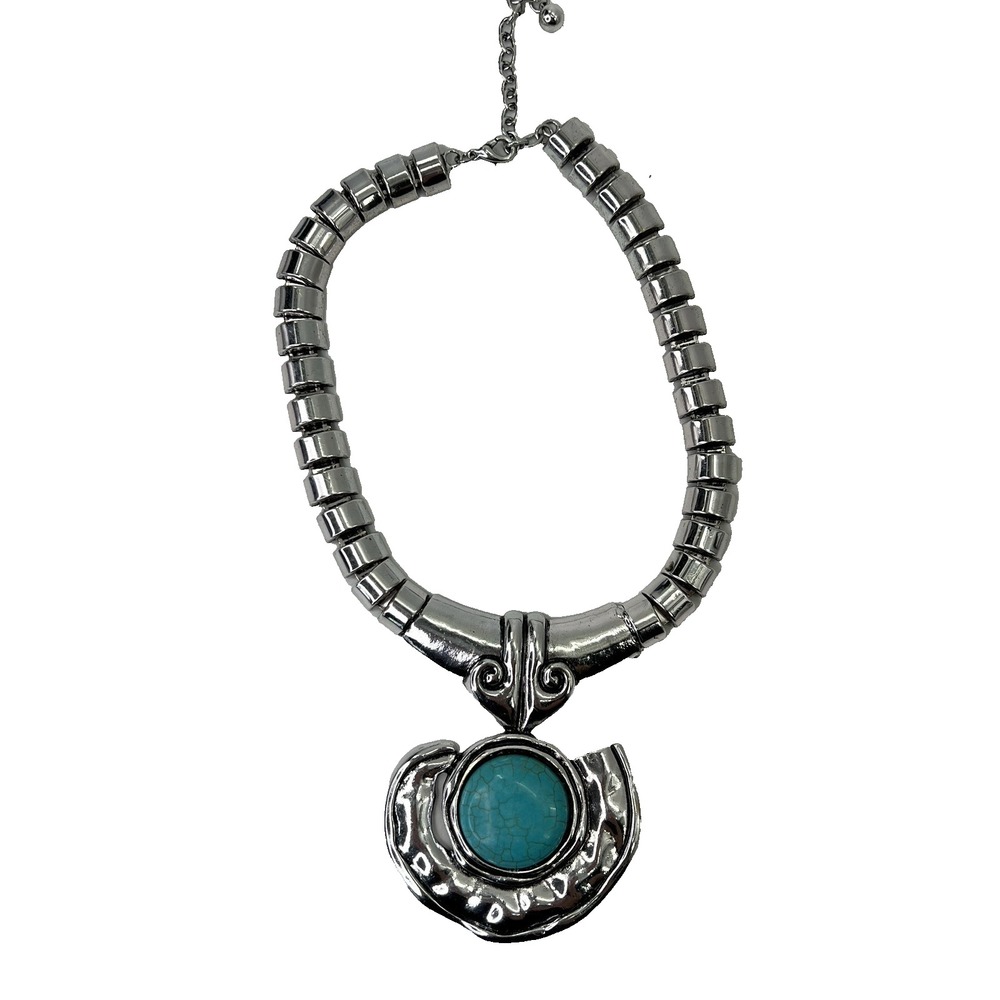 Southwestern Boho Style Faux Turquoise Silver Tone Choker Necklace Statement